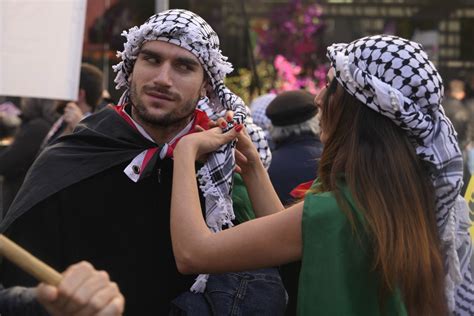 where is the keffiyeh located